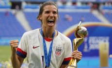 开云体育:USWNT伟大的托宾·希思宣布退休